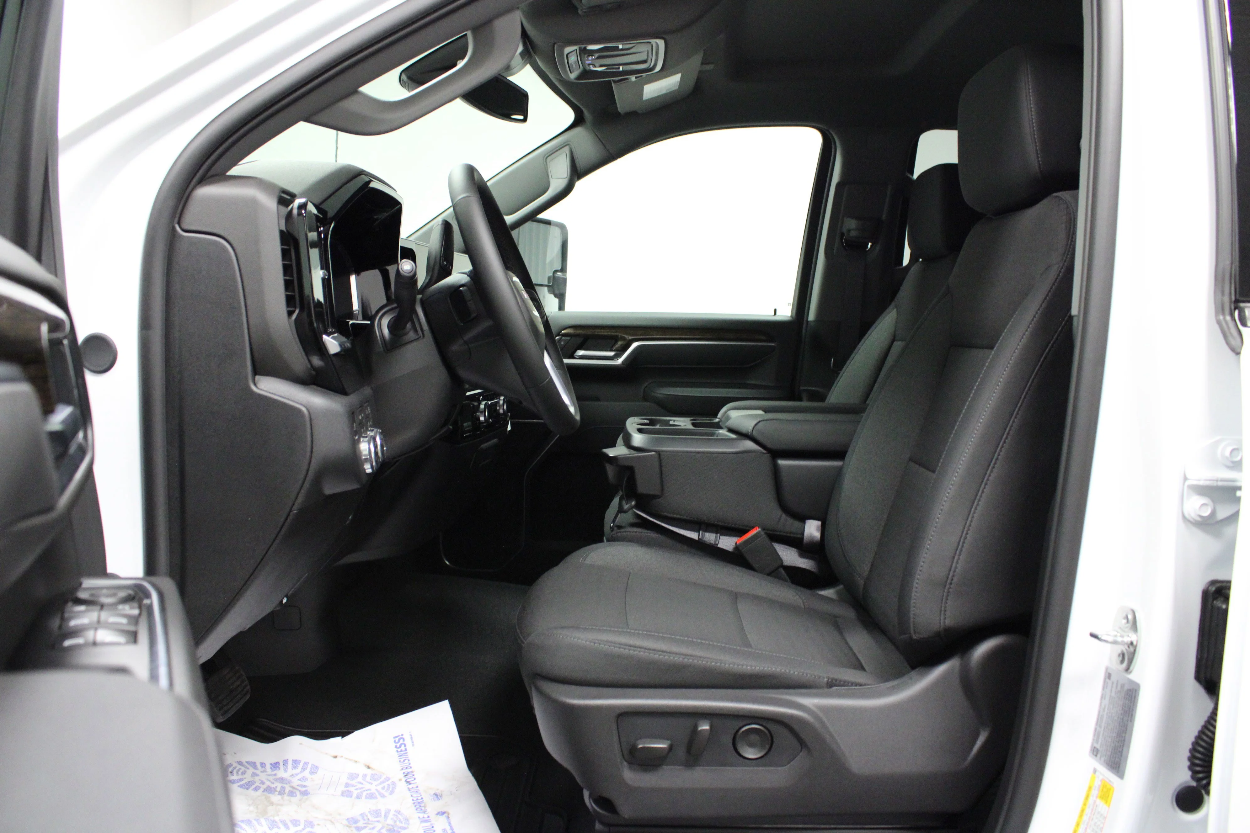 New 2026 Summit White GMC SLE DRW image 12