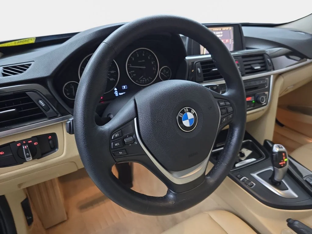 Used 2014 Black BMW 328i xDrive image 18