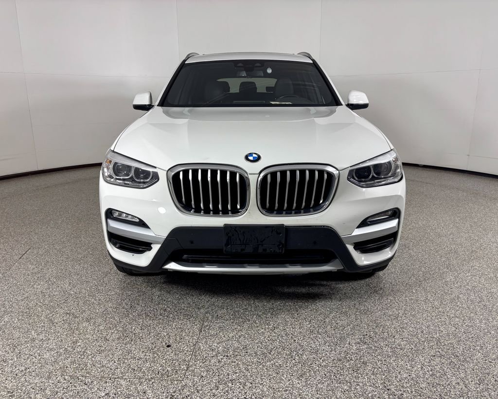 Used 2019 Alpine White BMW xDrive30i image 3