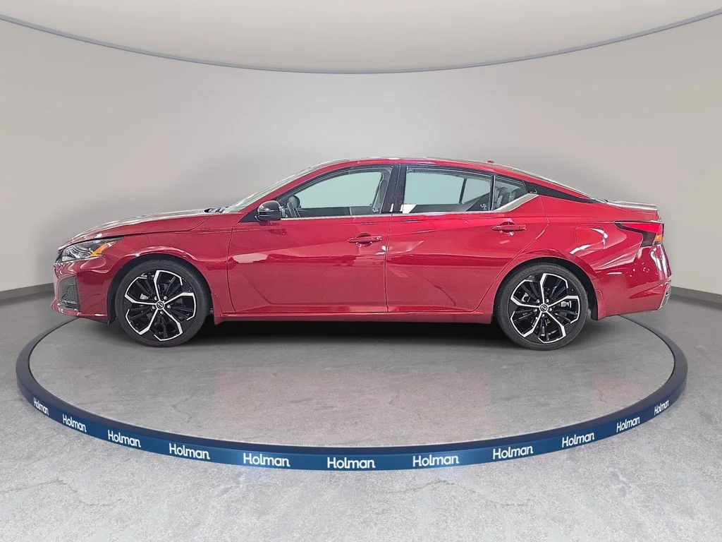 Used 2023 Scarlet Ember Tintcoat Nissan 2.5 SR image 11