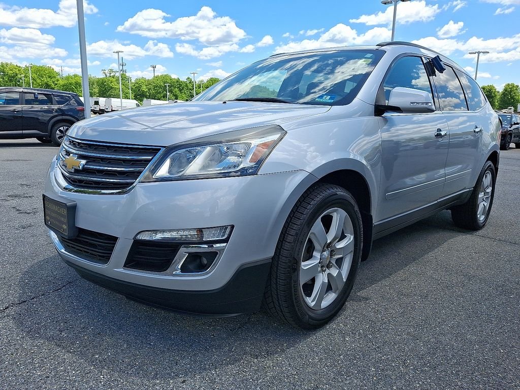 Used 2017 Silver Chevrolet LT image 3