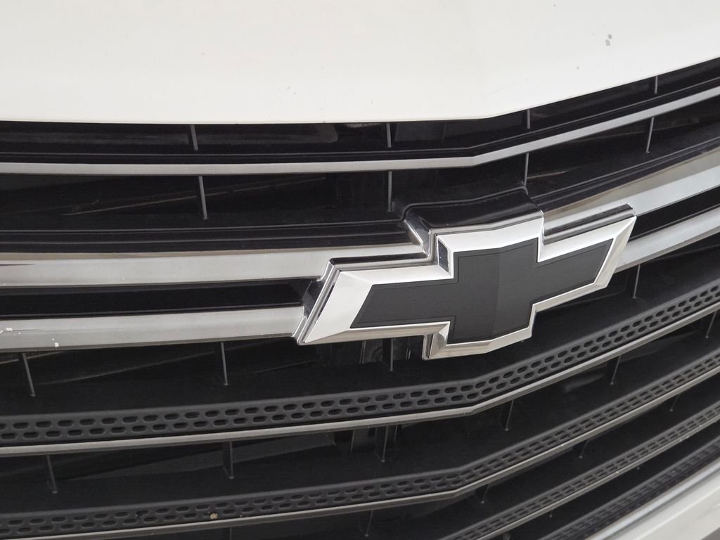 Used 2018 Beige Chevrolet Premier image 13