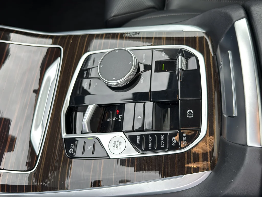 Used 2026 White BMW xDrive40i image 20