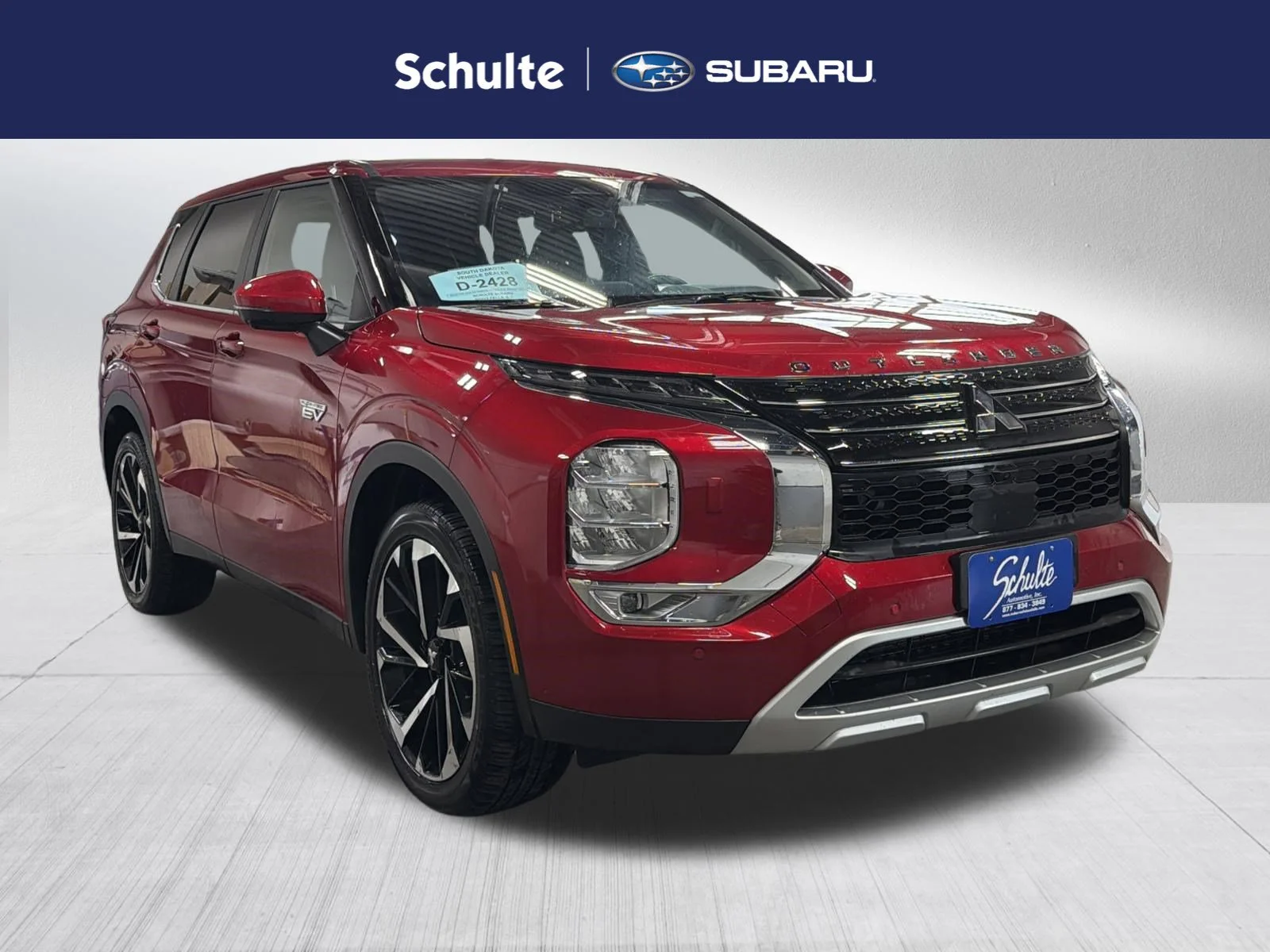 Used 2025 Red Diamond Mitsubishi SE image 1