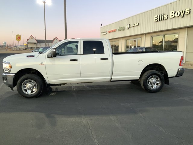 Used 2024 RAM Ram 3500 Pickup Tradesman with VIN 3C63R3GL6RG273027 for sale in Kansas City