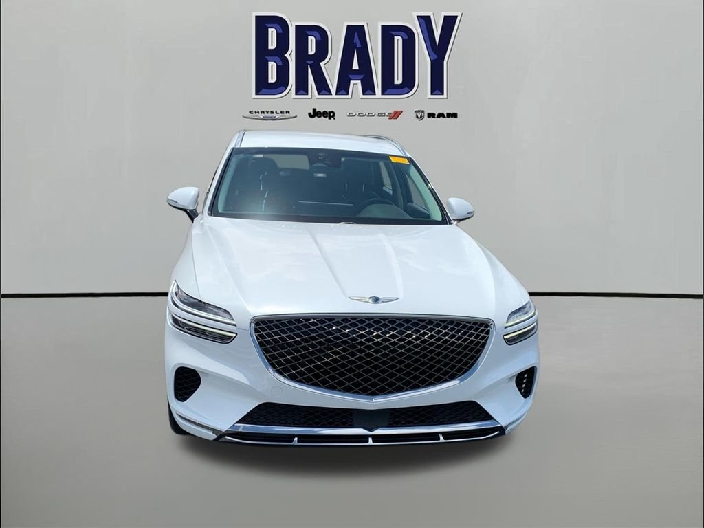 Used 2025 White Genesis 2.5T image 2