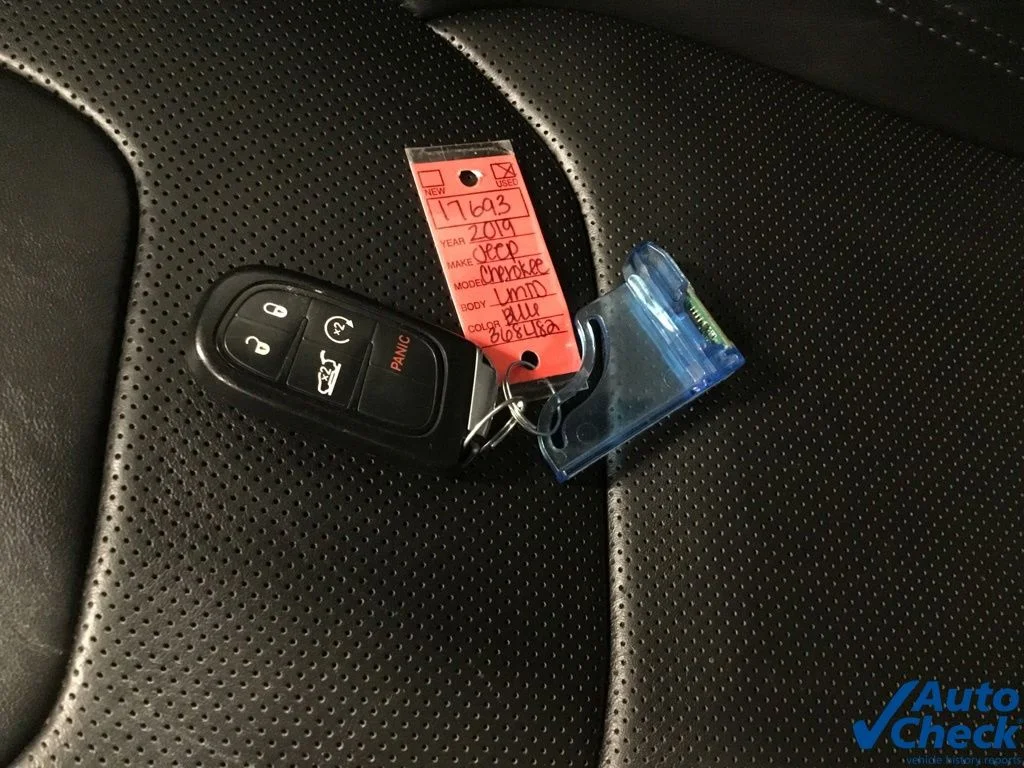 Used 2019 Blue Jeep Limited image 51