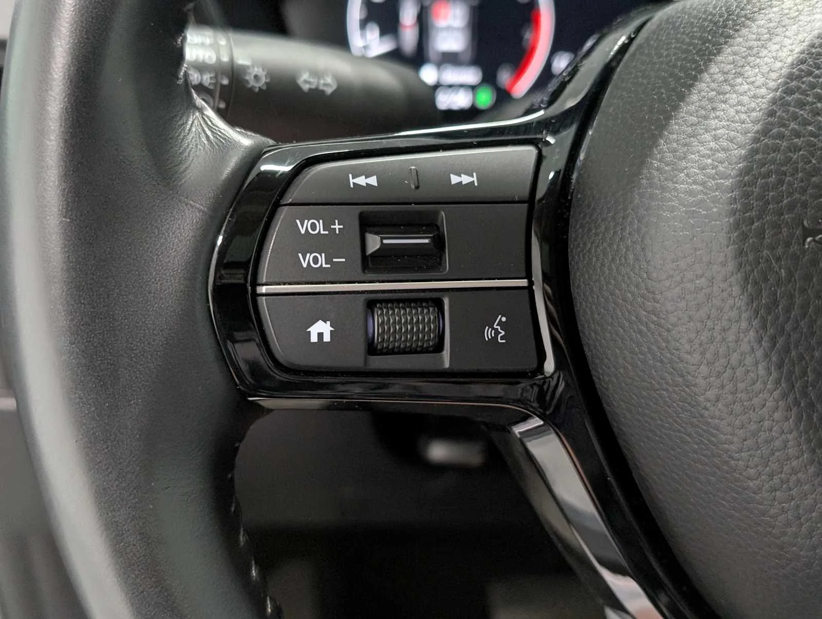 Used 2025 Urban Gray Pearl Honda EX-L image 34