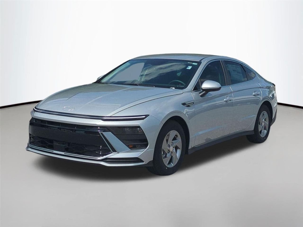 2026 Hyundai Sonata SE's photo