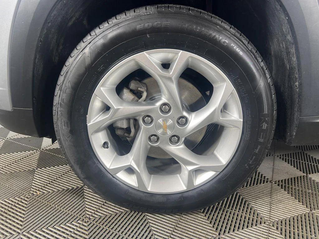 Used 2024 Sterling Gray Metallic Chevrolet LS image 9