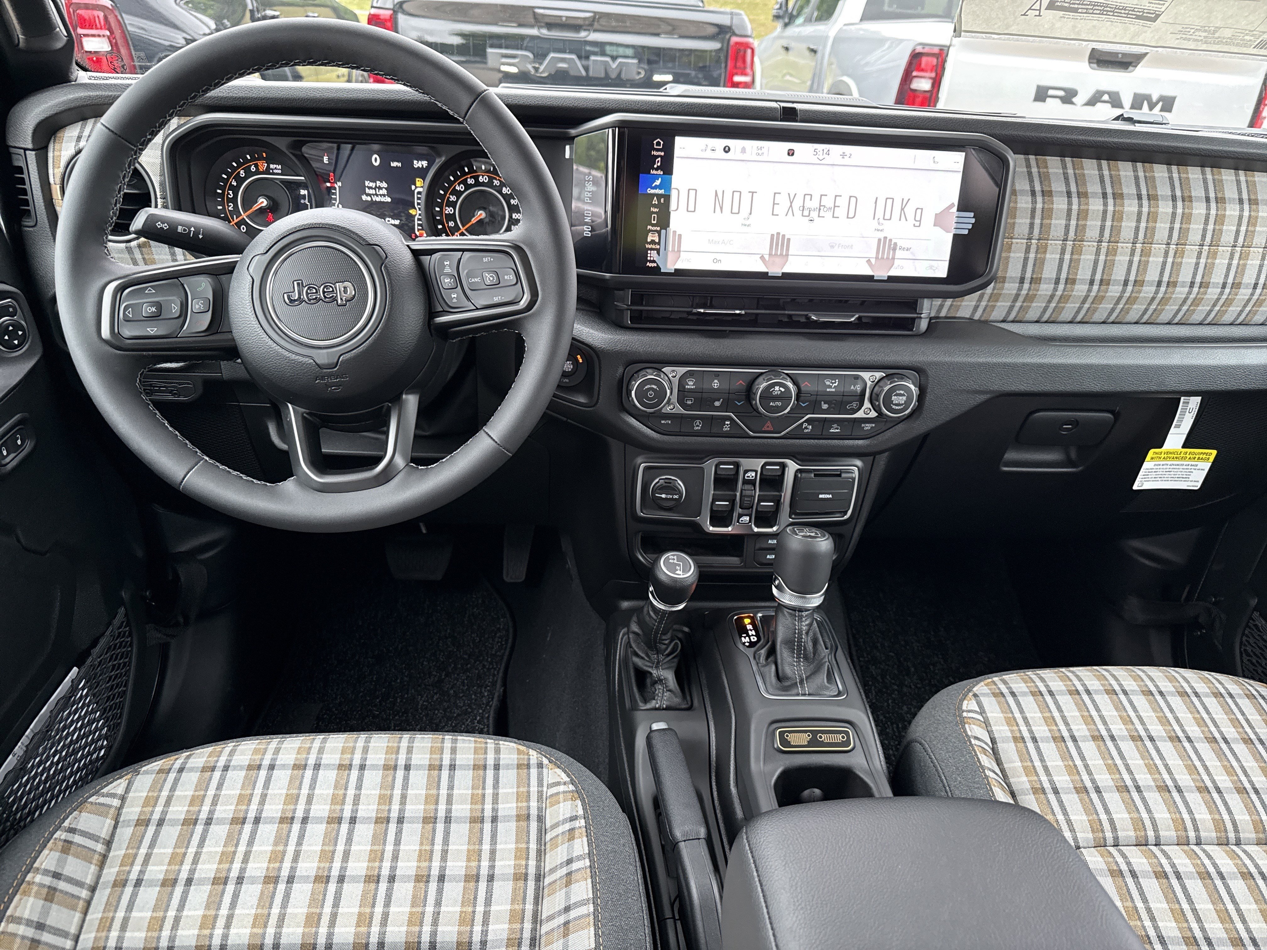 New 2026 Granite Crystal Metallic Clearcoat Jeep 85th Anniversary Edition image 24