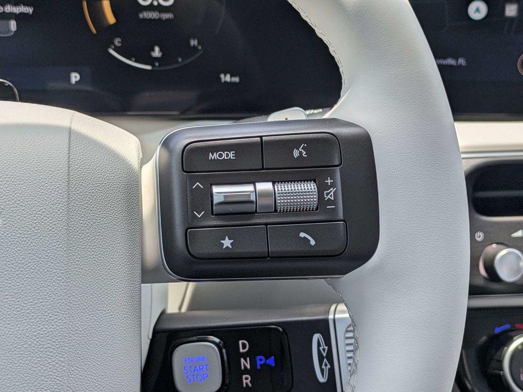New 2026 White Hyundai SEL FWD image 28