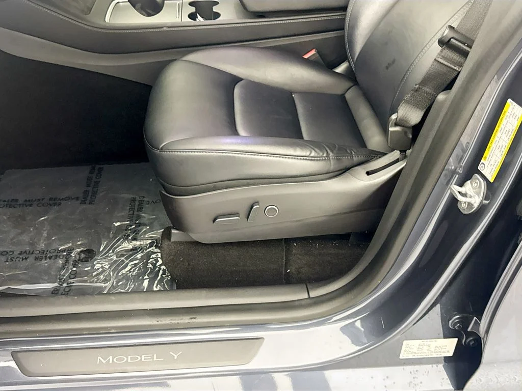 Used 2022 Gray Tesla Performance image 18