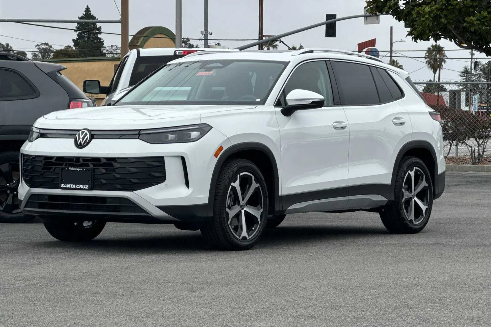 New 2026 White Volkswagen 2.0T SE image 8