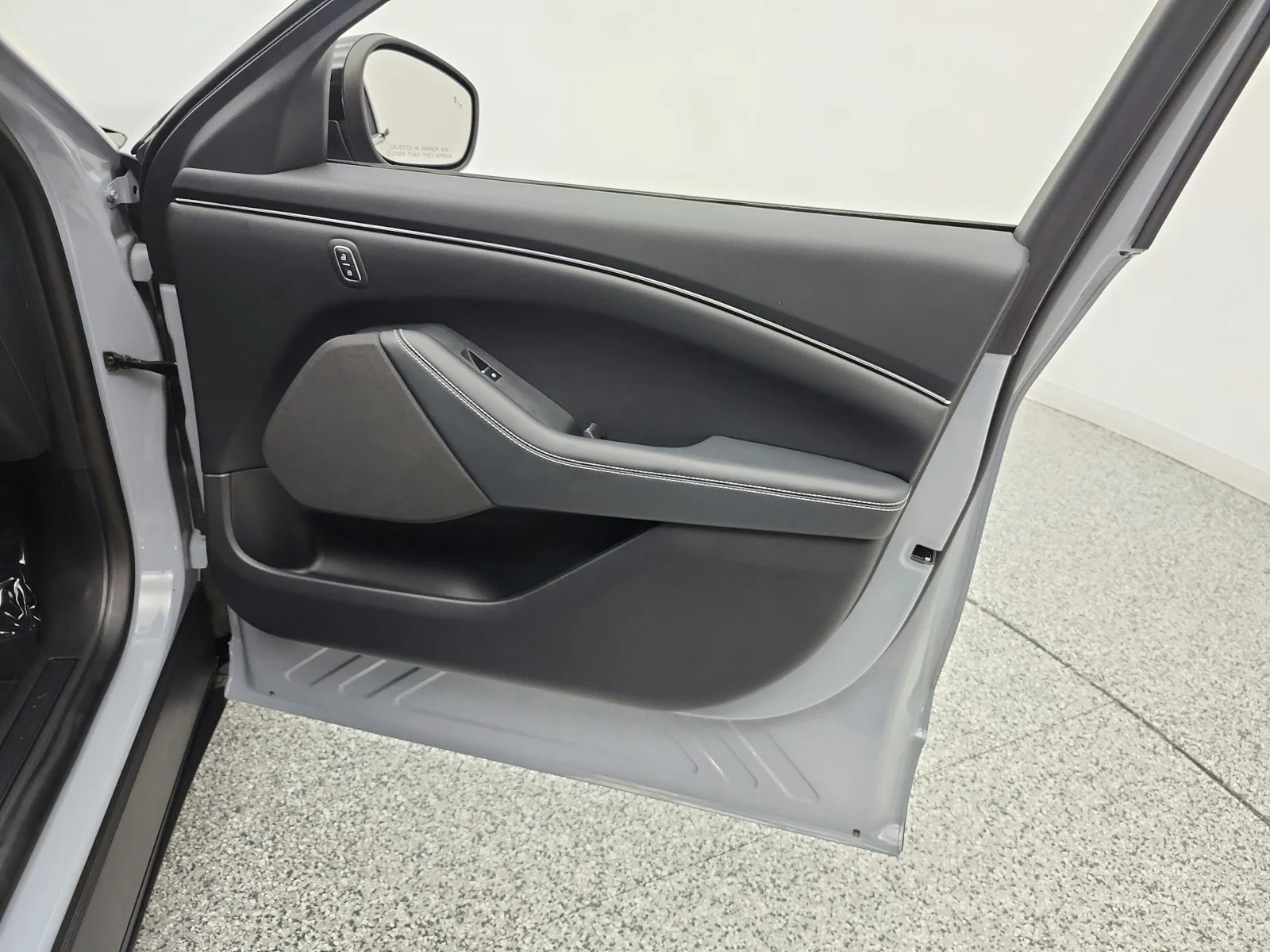 Used 2024 Glacier Gray Metallic TriCoat Ford Select image 20