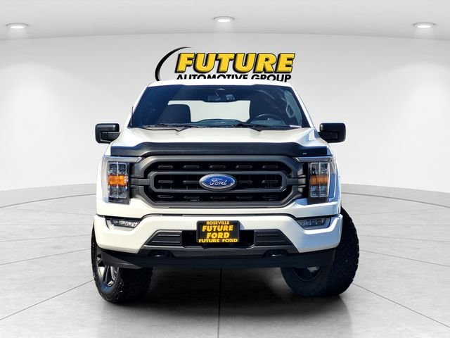 Used 2022  Ford XLT image 2