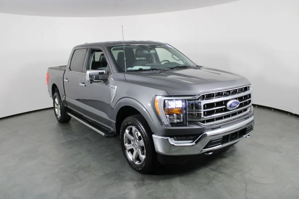 Used 2022 Gray Ford Lariat image 4