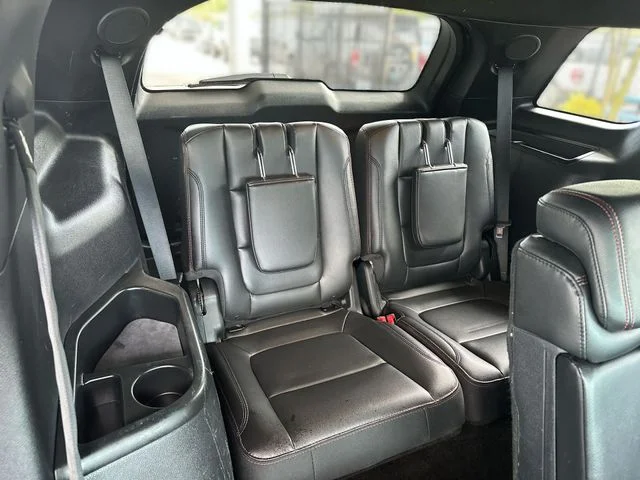Used 2018 Red Ford Sport image 26