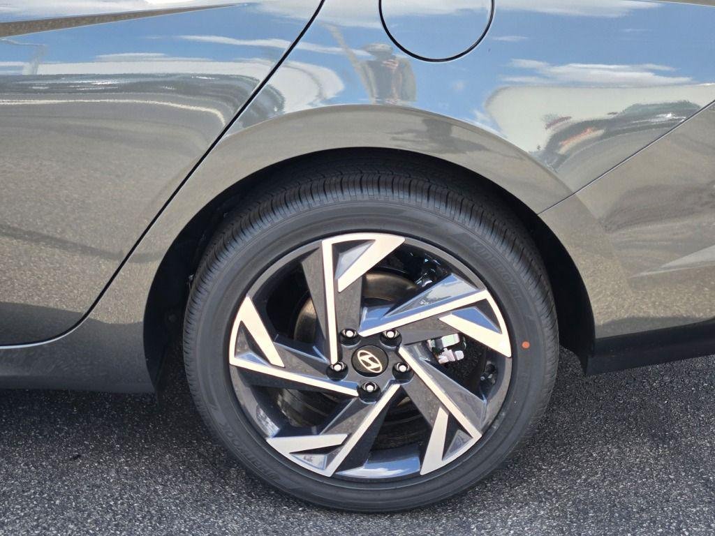 New 2026 Gray Hyundai Limited image 13