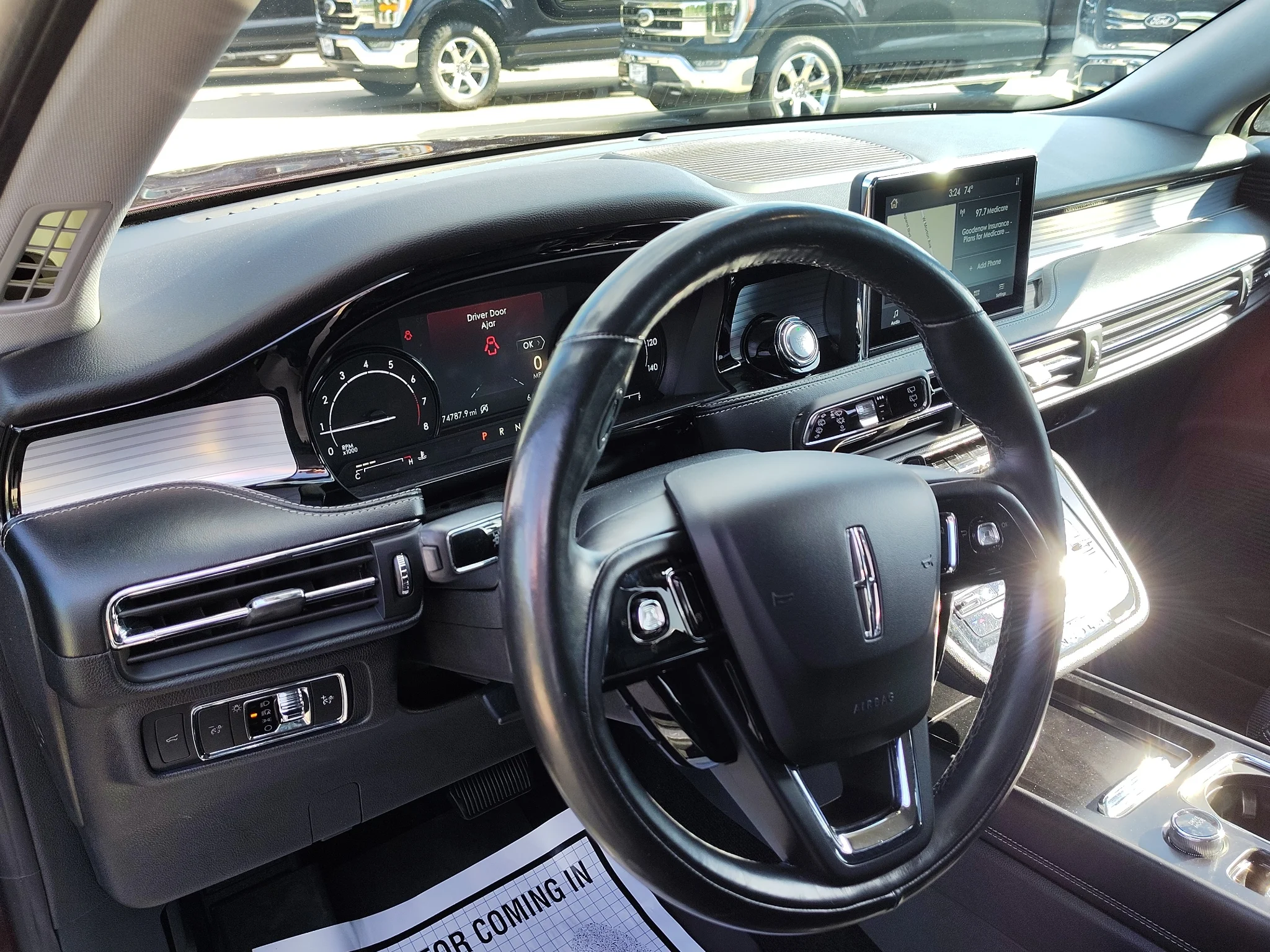 Used 2020 Burgundy Velvet Lincoln  image 10