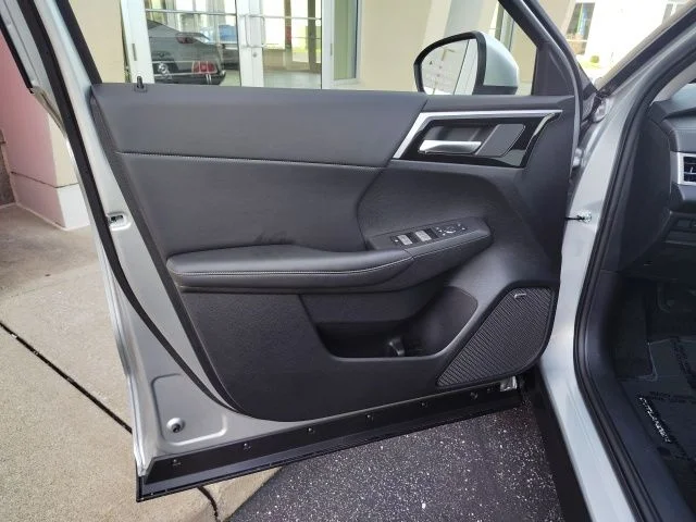 New 2026 Gray Mitsubishi SE image 12