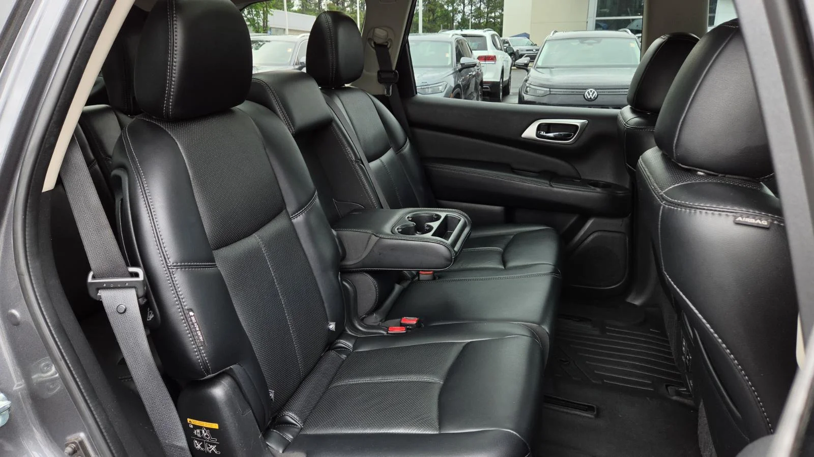 Used 2018 Gun Metallic Nissan Platinum image 52