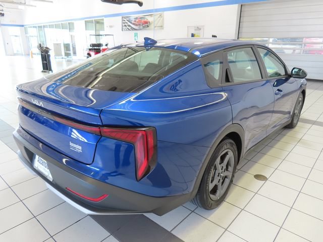2025 Kia K4 LXS - Photo 12