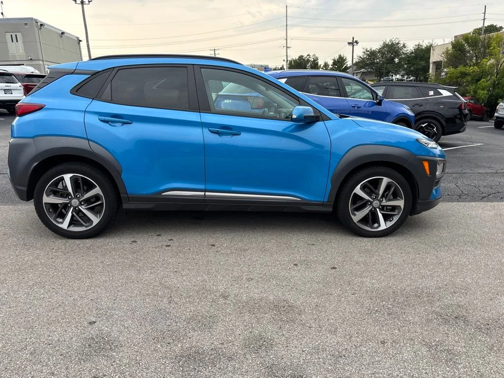 Used 2021 Surf Blue Hyundai Limited image 2
