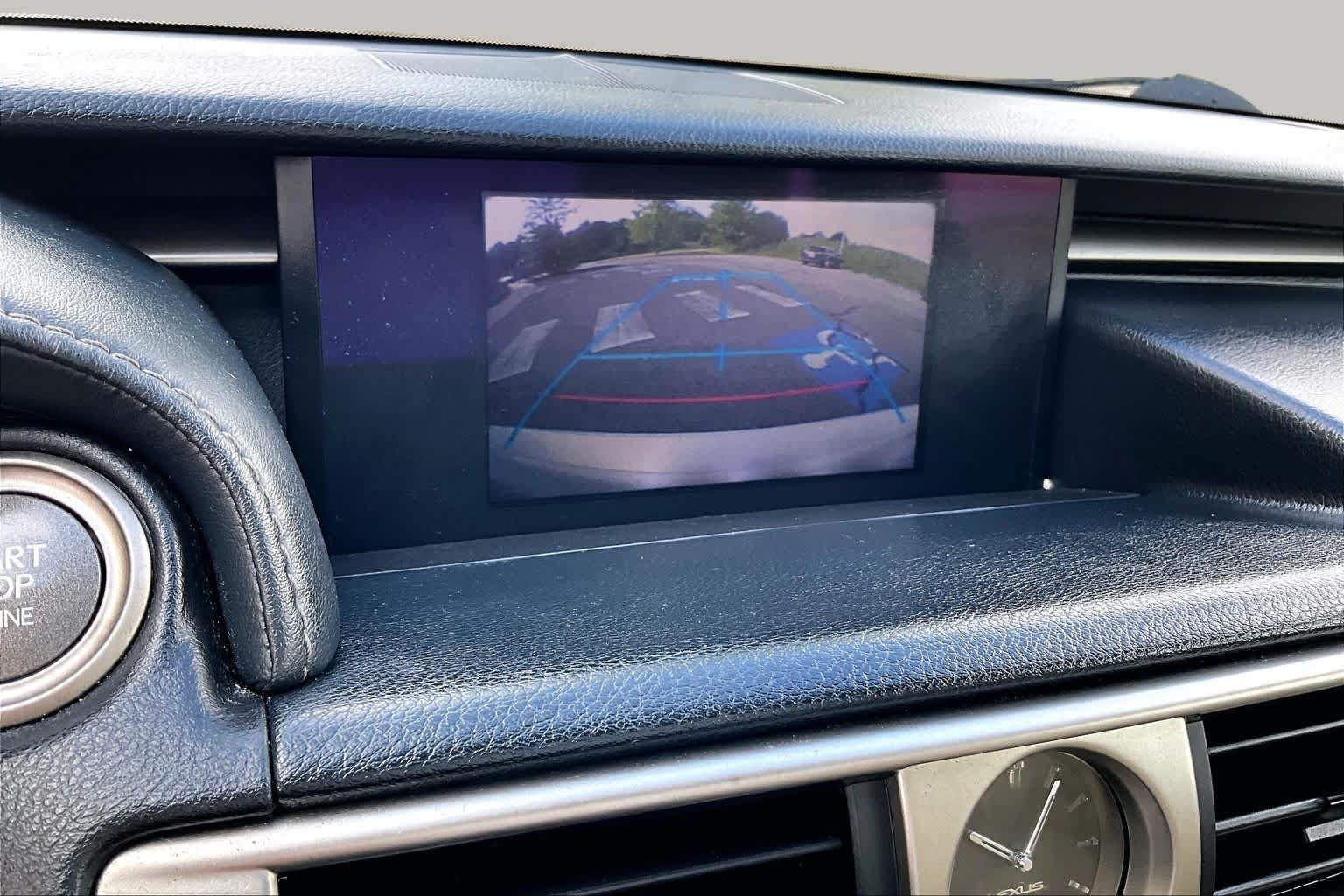 Used 2014 Starfire Pearl Lexus  image 29