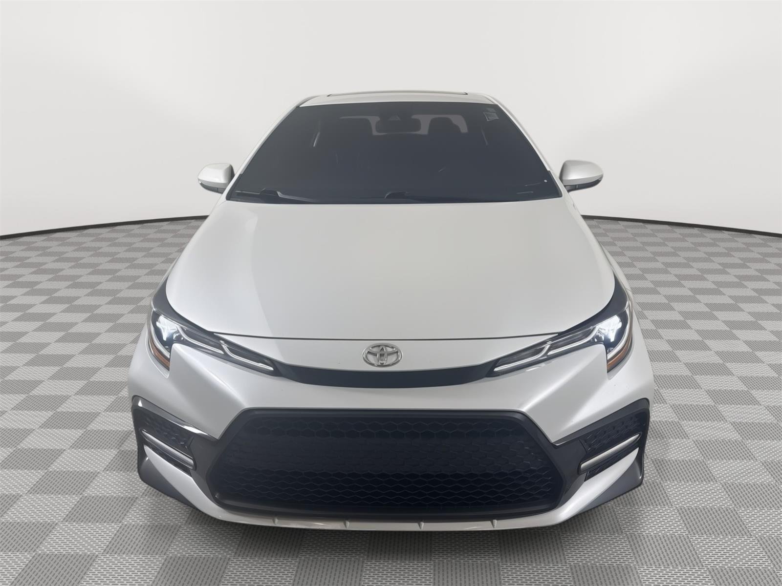 Certified Used 2022 Wind Chill Pearl Toyota SE image 17