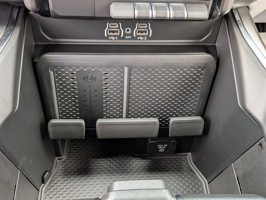 New 2026 Bright White Clear-Coat Exterior Paint RAM Laramie image 34