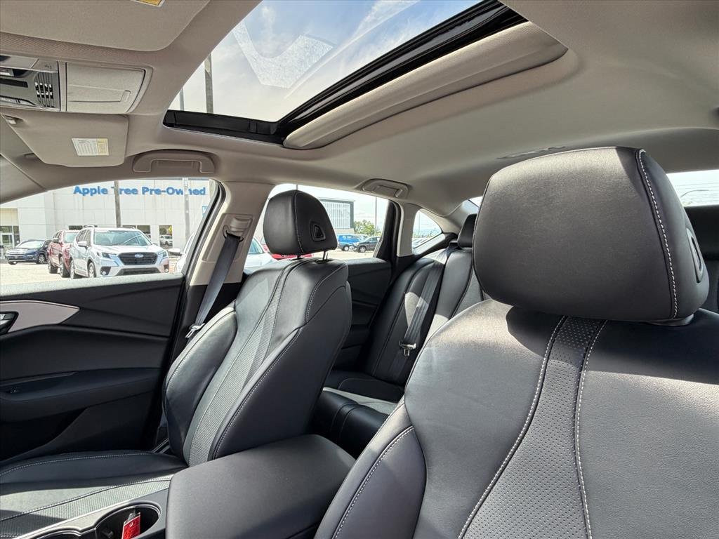 Certified Used 2025 Majestic Black Pearl Acura TECH image 8