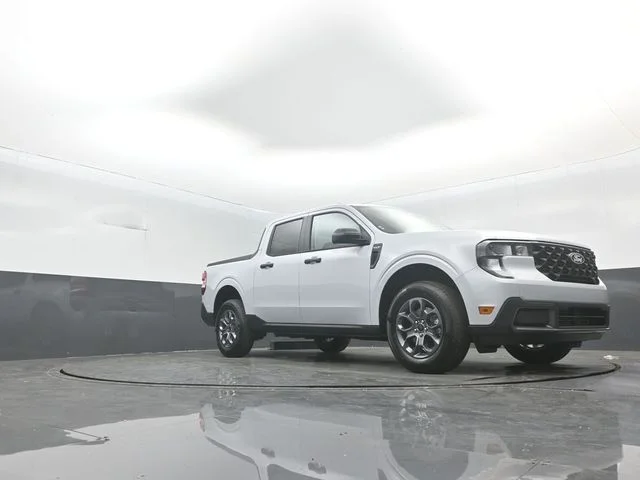 New 2026 Space White Metallic Ford XLT image 23
