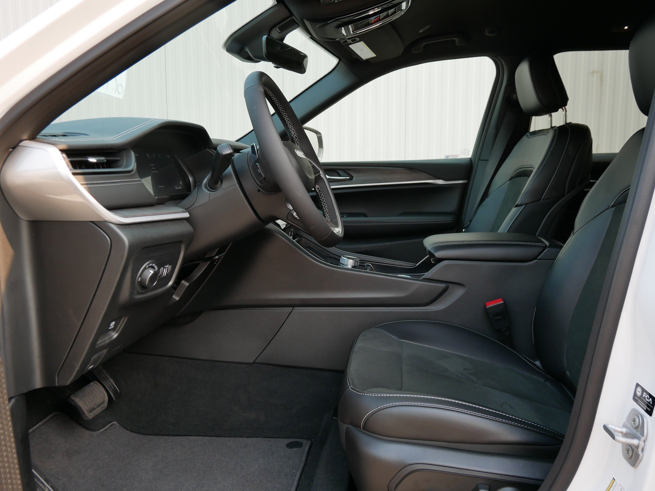 New 2026 Bright White Clearcoat Jeep Laredo Altitude image 6