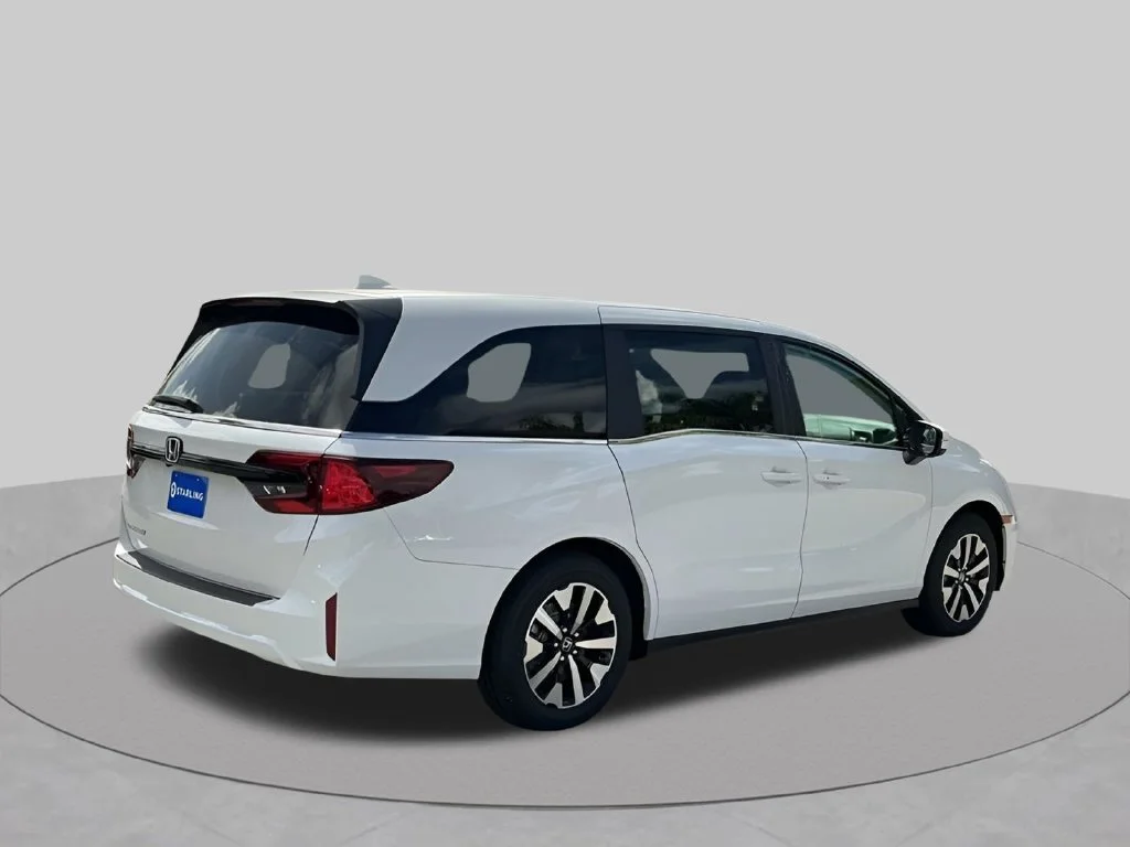 Used 2026 White Honda EX-L image 11
