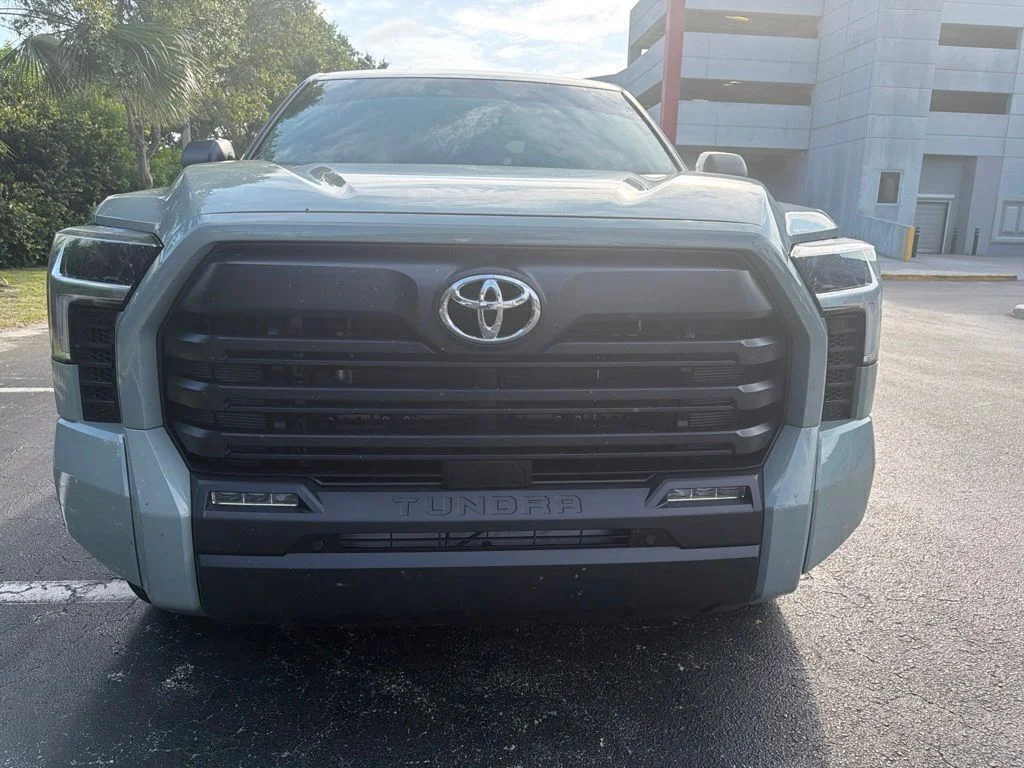Used 2026  Toyota SR5 image 9