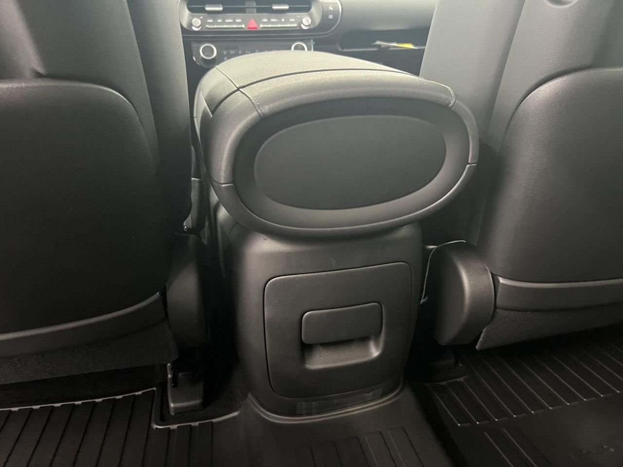 New 2027 Creamy White Pearl Hyundai SEL Premium 8P image 28