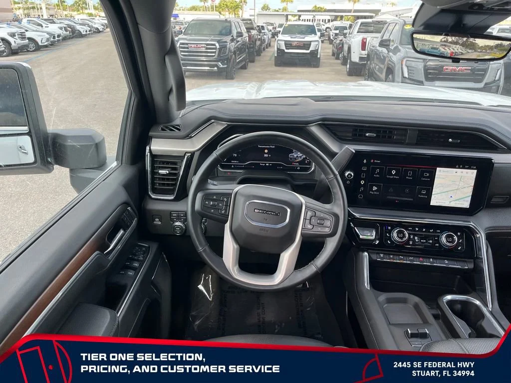 Used 2025 Summit White GMC Denali image 13