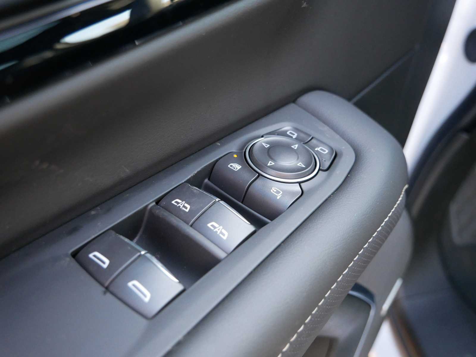 2026 Chevrolet Suburban Premier - Photo 16