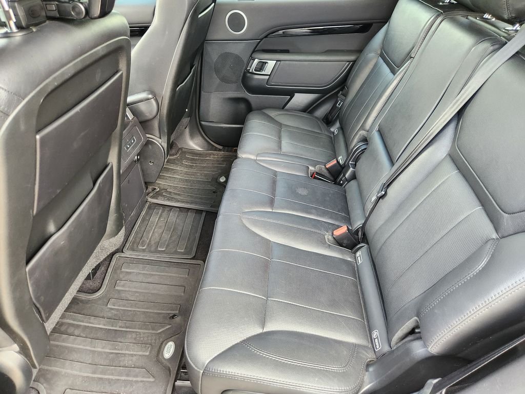 Used 2020 Narvik Black Land Rover SE image 30