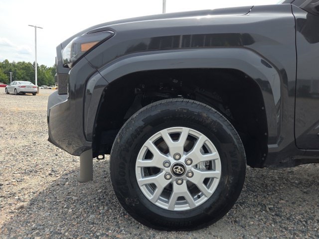 Used 2025  Toyota SR5 image 14