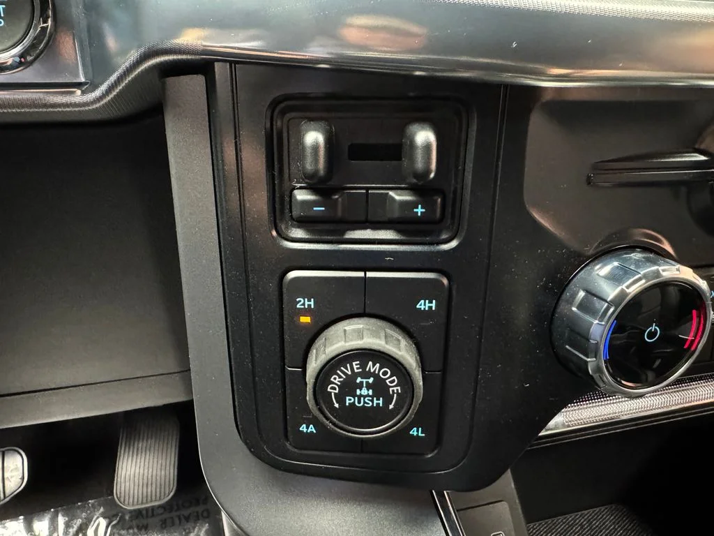 New 2026 Star White Metallic Tri-Coat Ford Lariat® image 20