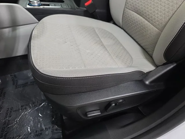 Certified Used 2023 Oxford White Ford Active image 26