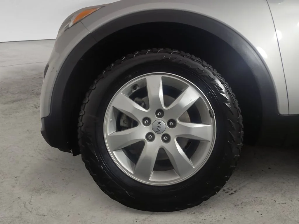 Used 2016 Silver Kia LX image 9