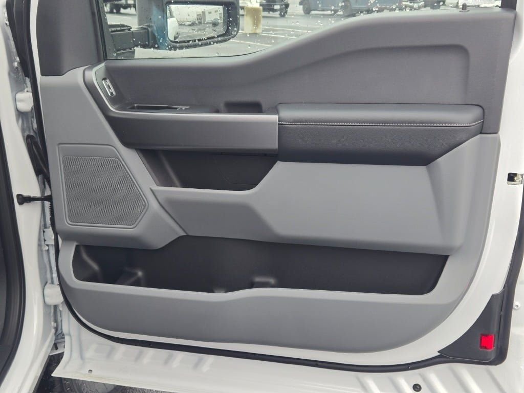 New 2026 White Ford XL image 5