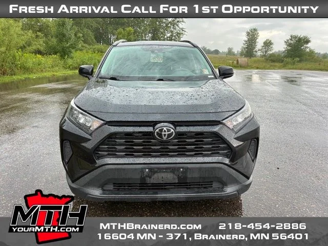 Used 2020 Black Toyota LE image 3