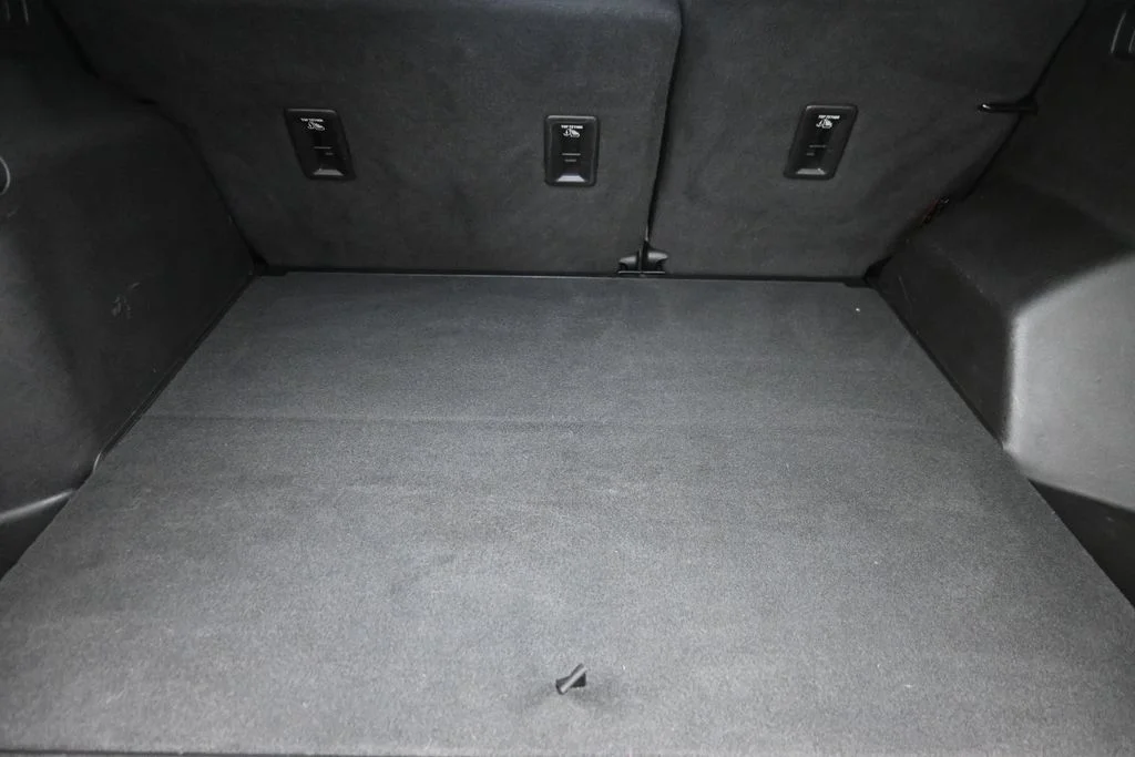Certified Used 2018 Red Chevrolet LT image 11