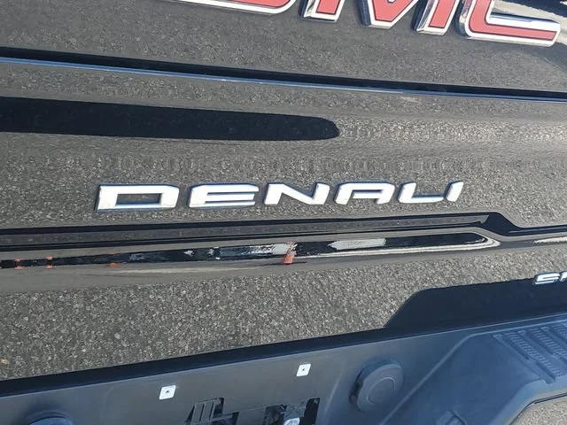Used 2022 Onyx Black GMC Denali image 28