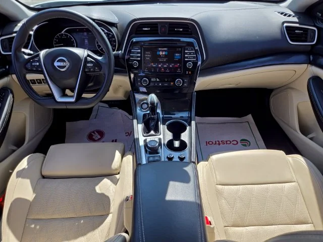 Used 2023 White Nissan Platinum image 14