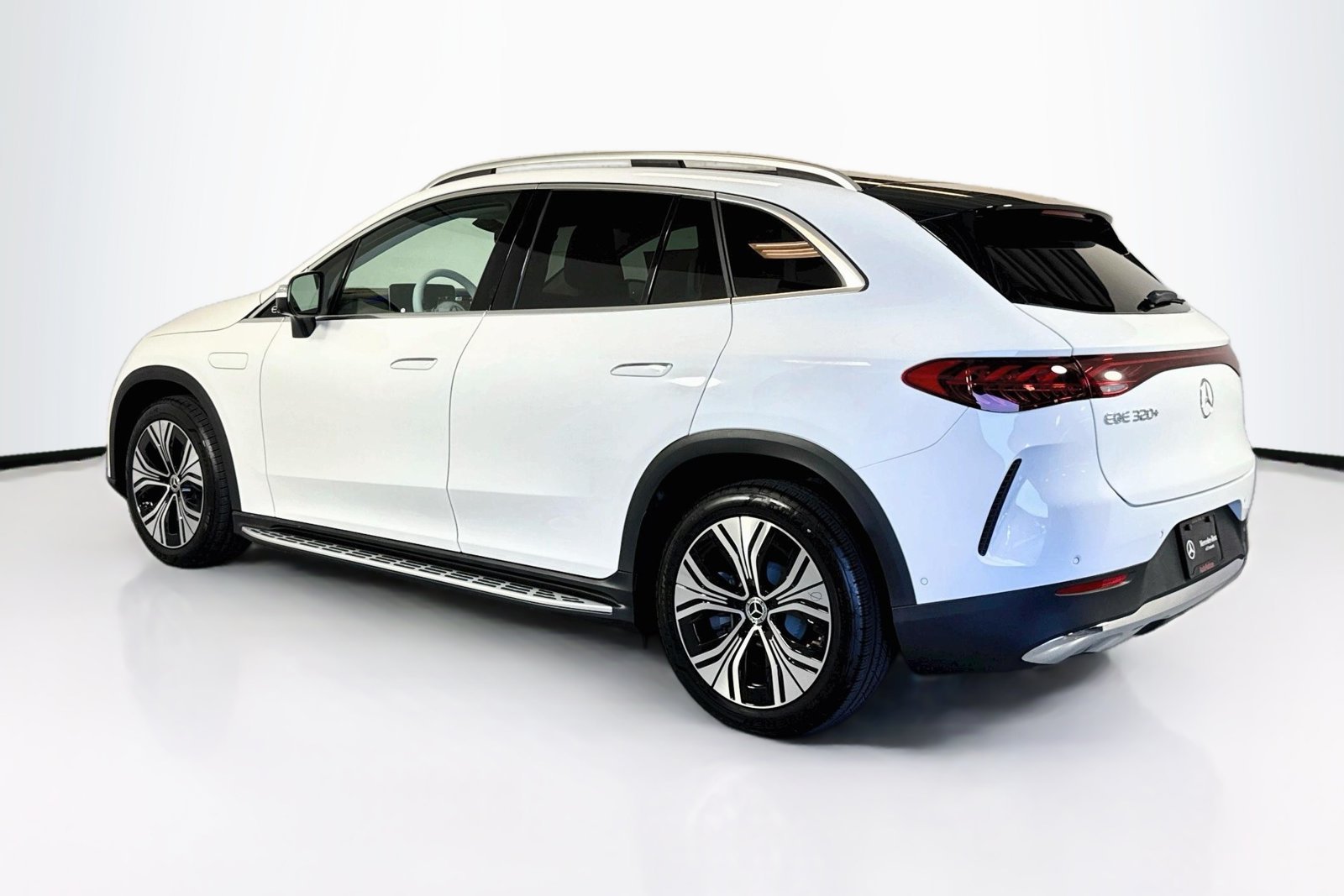 New 2026 Polar White Mercedes-Benz EQE 320+ image 7